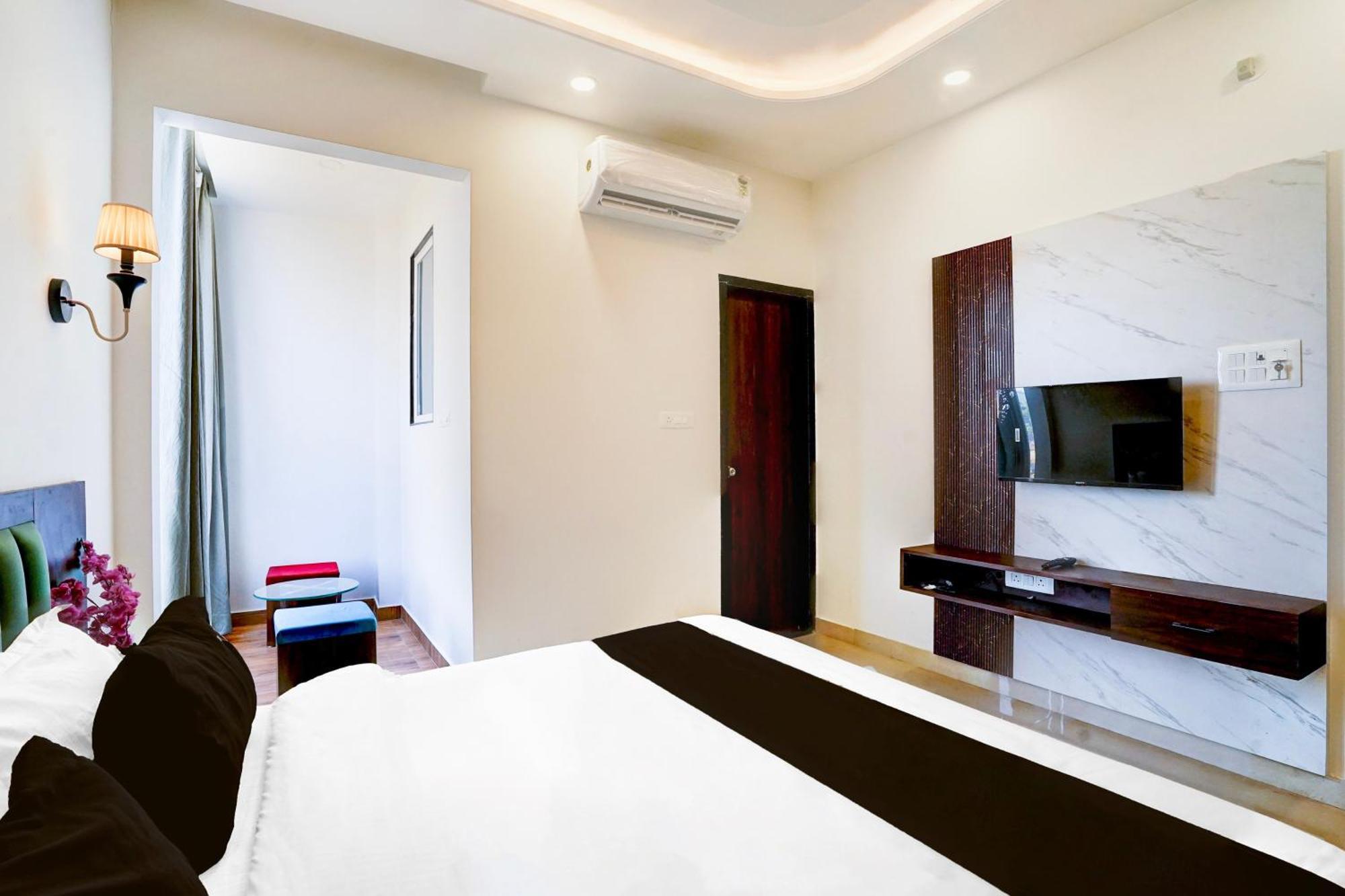 Collection O Golden Sapphire 4* Jaipur